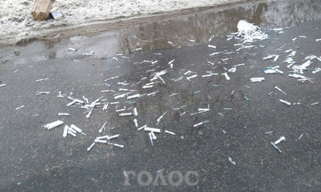 На Кичкасе кто-то выбросил сотни использованных шприцев