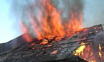 В Мелитополе горел бесхозный дом