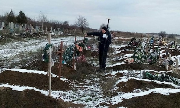 Военным, получившим землю на кладбище, предложат другие участки