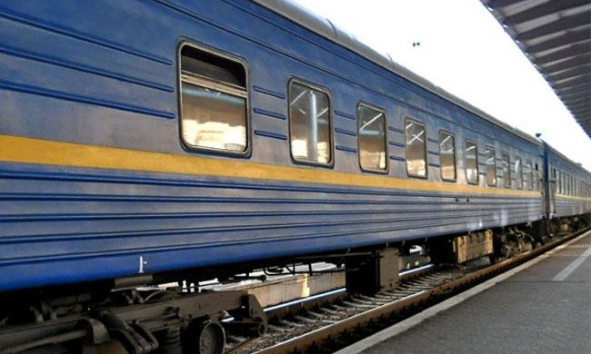 Еще одного бойца АТО выбросили из запорожского поезда