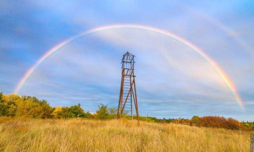 Запорожцы делились фотографиями удивительно красивой радуги