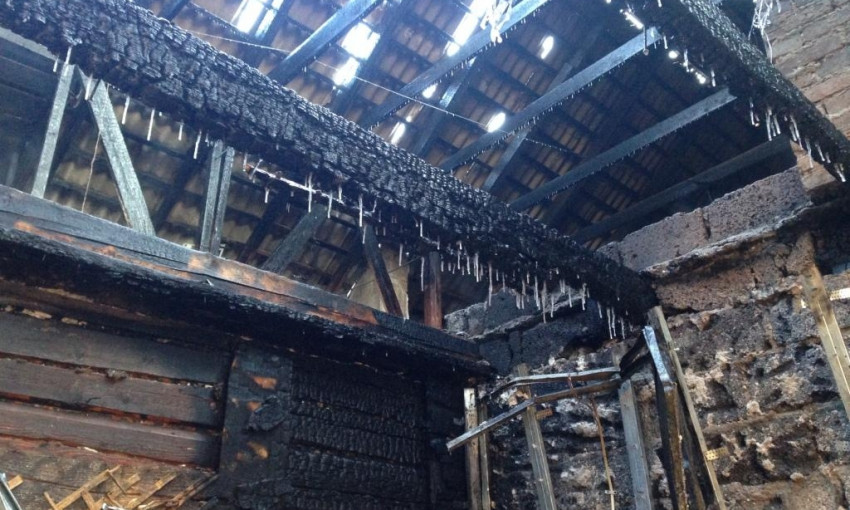  Смотрите: крупный пожар в центре Бердянска