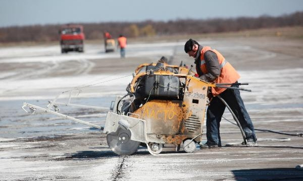 Запорожский аэропорт откроют в апреле