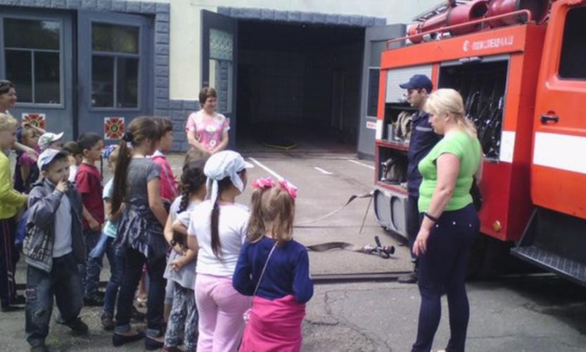 Школьники побывали в пожарно-спасательной части