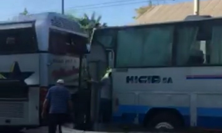 Очевидец рассказала, как произошло ДТП с автобусами с детьми в Запорожье