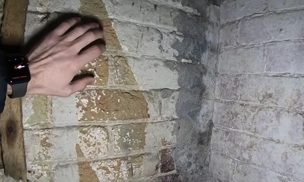 Запорожский блогер спустился в подземелье и снял это на видео