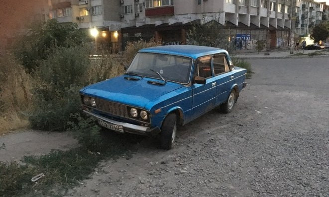В Запорожье ищут хозяина автомобиля "ВАЗ-2106"