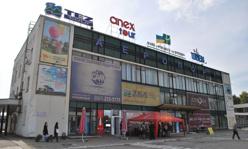 Запорожский аэропорт загружен наполовину больше обычного
