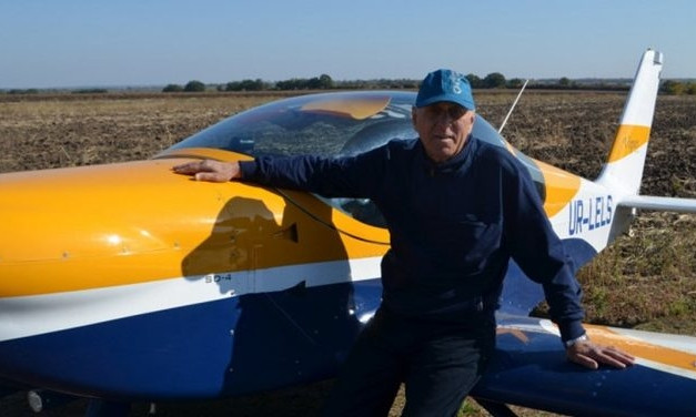 Запорожский фермер осуществил свою мечту: в пенсионном возрасте стал пилотом