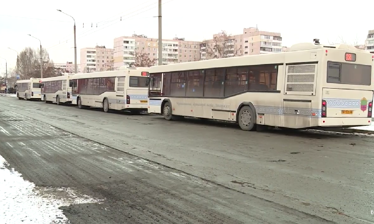 В Запорожье новые автобусы вышли на маршрут