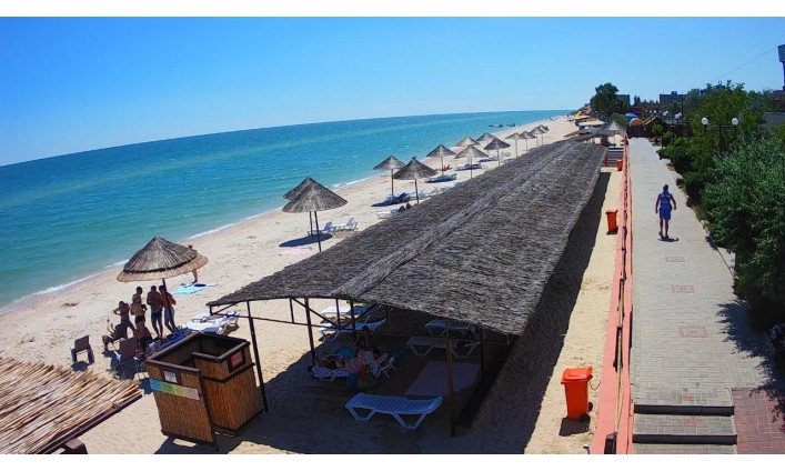 Как выглядят пляжи Кирилловки после долгих выходных (ФОТО)