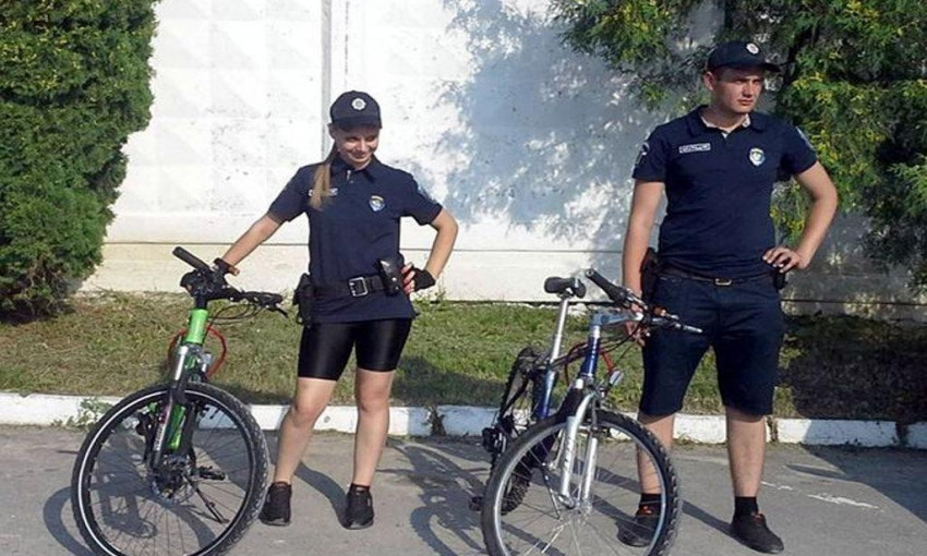 В Запорожье появилась полиция на велосипедах