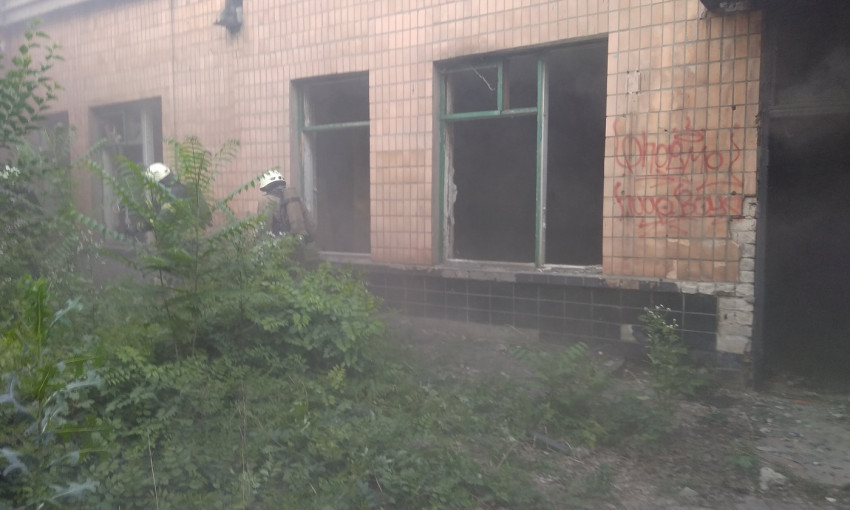 В центре Запорожья произошел пожар, погибла женщина (ФОТО)