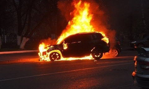 В Запорожье горели два автомобиля