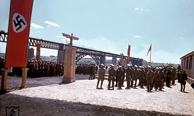 Смотрите: фото нацисткой оккупации Запорожья