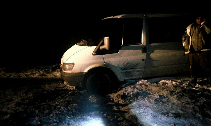 Прошлой ночью произошло ряд ЧП на запорожских дорогах (ФОТО)