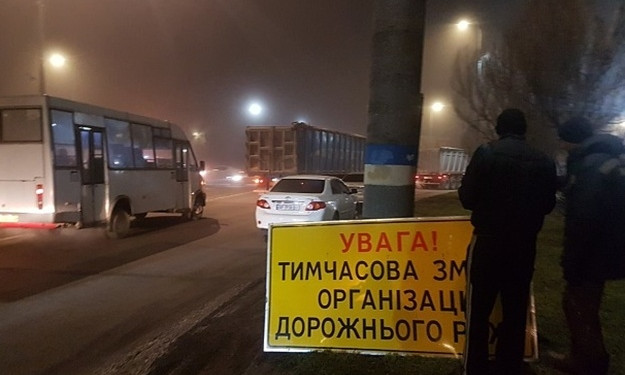 Снова прорыв: В Бердянске опять 4 микрорайона остались без воды (ФОТО)