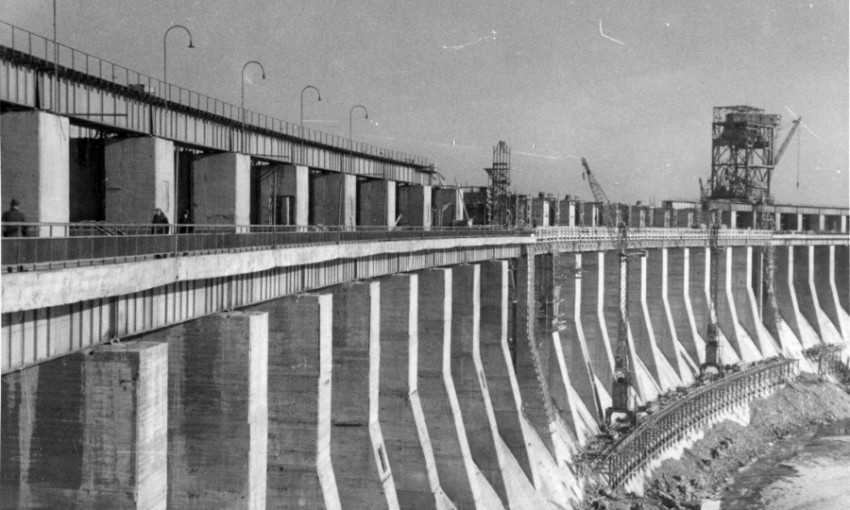  Смотрите: запорожская плотина во времена нацистской оккупации